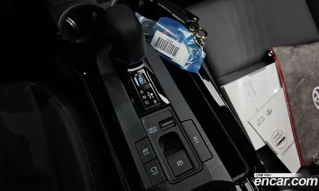Toyota Prius 2025 2.0 автомат (гидро), миниатюра 11 Toyota Prius 2025 2.0 автомат (гидро), миниатюра 11