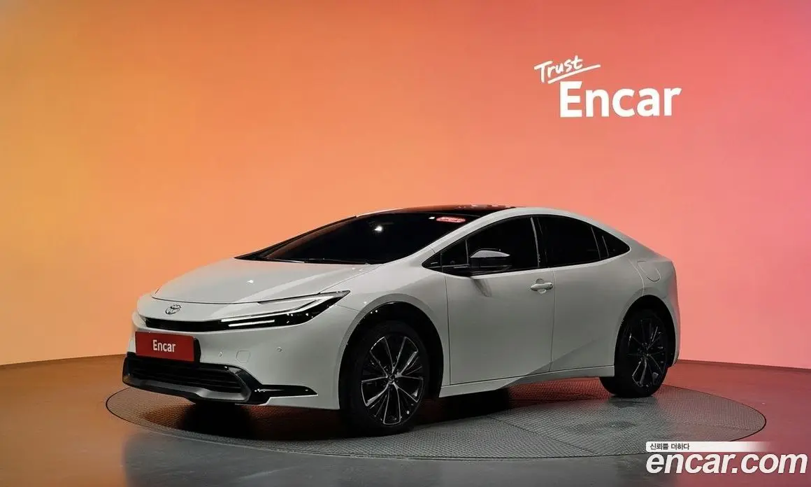 Toyota Prius 2025 2.0 автомат (гидро), фото 34 Toyota Prius 2025 2.0 автомат (гидро), фото 34