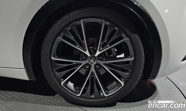 Toyota Prius 2025 2.0 автомат (гидро), миниатюра 6 Toyota Prius 2025 2.0 автомат (гидро), миниатюра 6