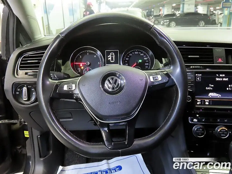 Volkswagen Golf 2015 2.0 автомат (гидро), фото 8