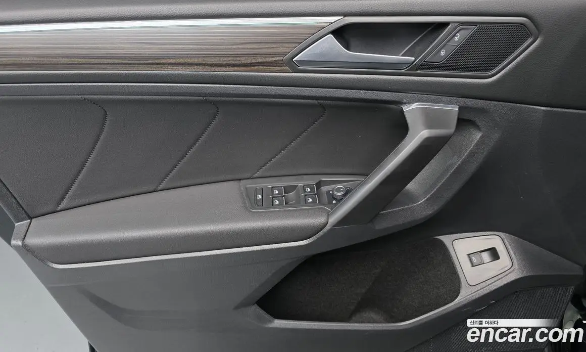 Volkswagen Tiguan 2023 2.0 автомат (гидро), фото 14