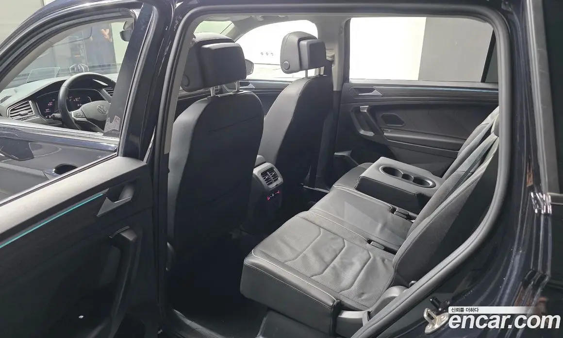 Volkswagen Tiguan 2023 2.0 автомат (гидро), фото 16