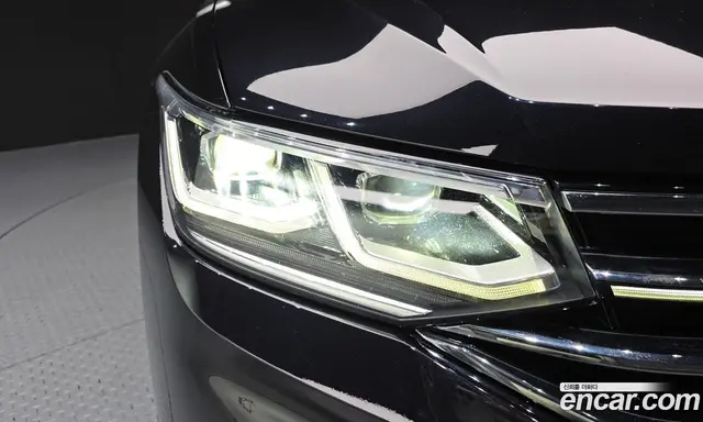 Volkswagen Tiguan 2023 2.0 автомат (гидро), миниатюра 8