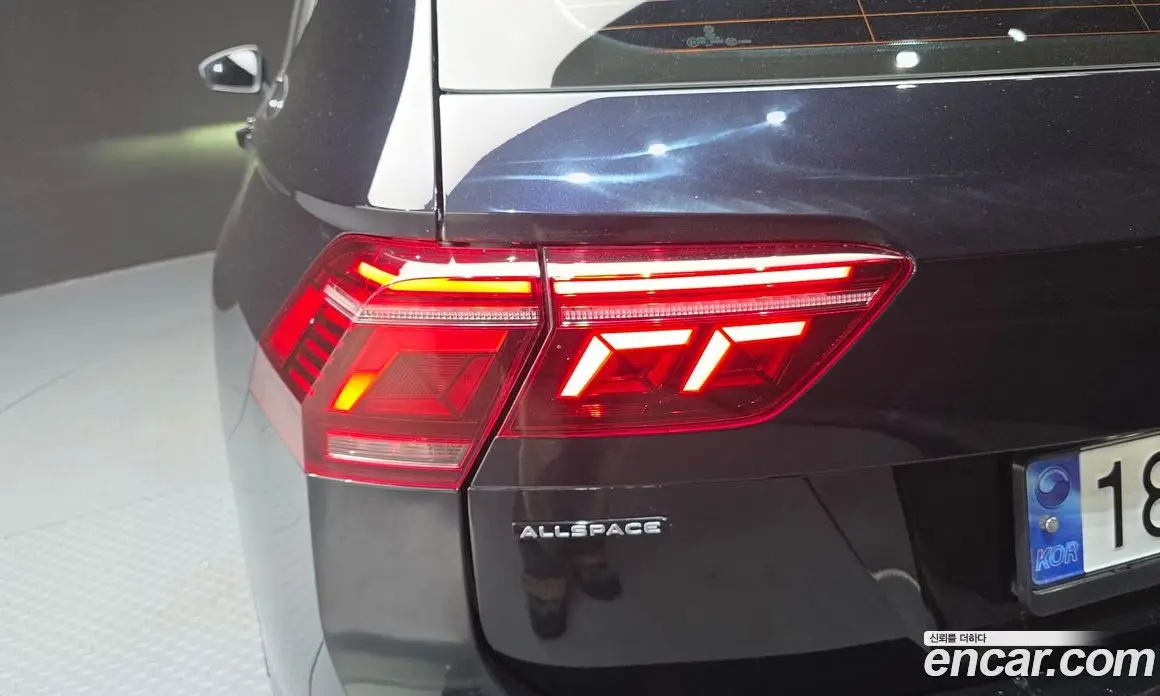 Volkswagen Tiguan 2023 2.0 автомат (гидро), фото 9
