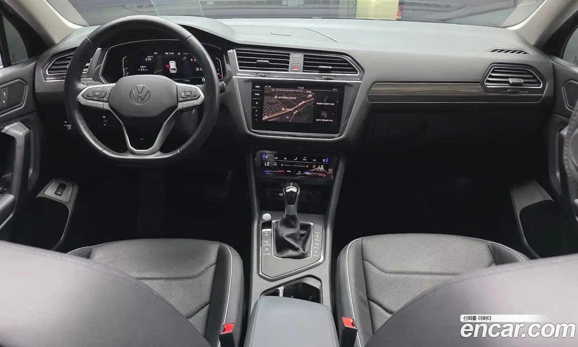 Volkswagen Tiguan 2023 2.0 автомат (гидро), фото 10