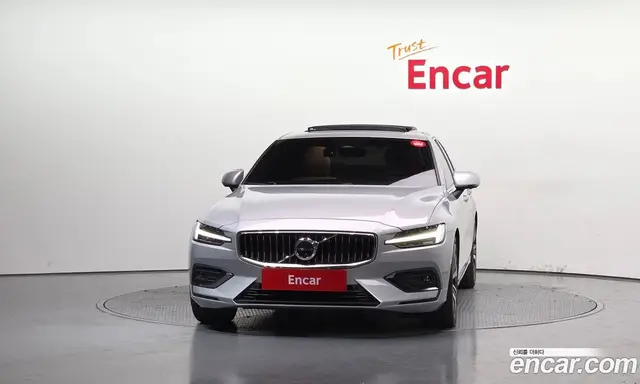 Volvo S60 2022 2.0 автомат (гидро), миниатюра 3