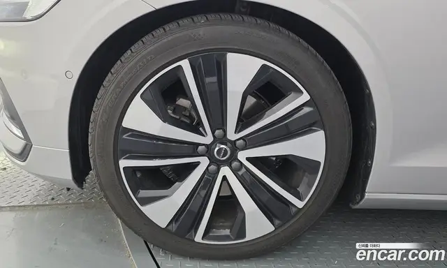 Volvo S60 2022 2.0 автомат (гидро), миниатюра 5