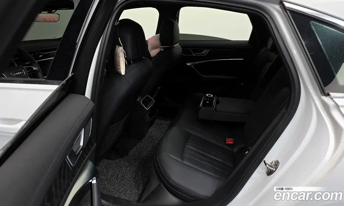 Audi A6 2021 2.0 автомат (гидро), фото 20