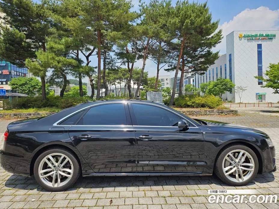 Audi A8 2016 4.0 автомат (гидро), фото 5