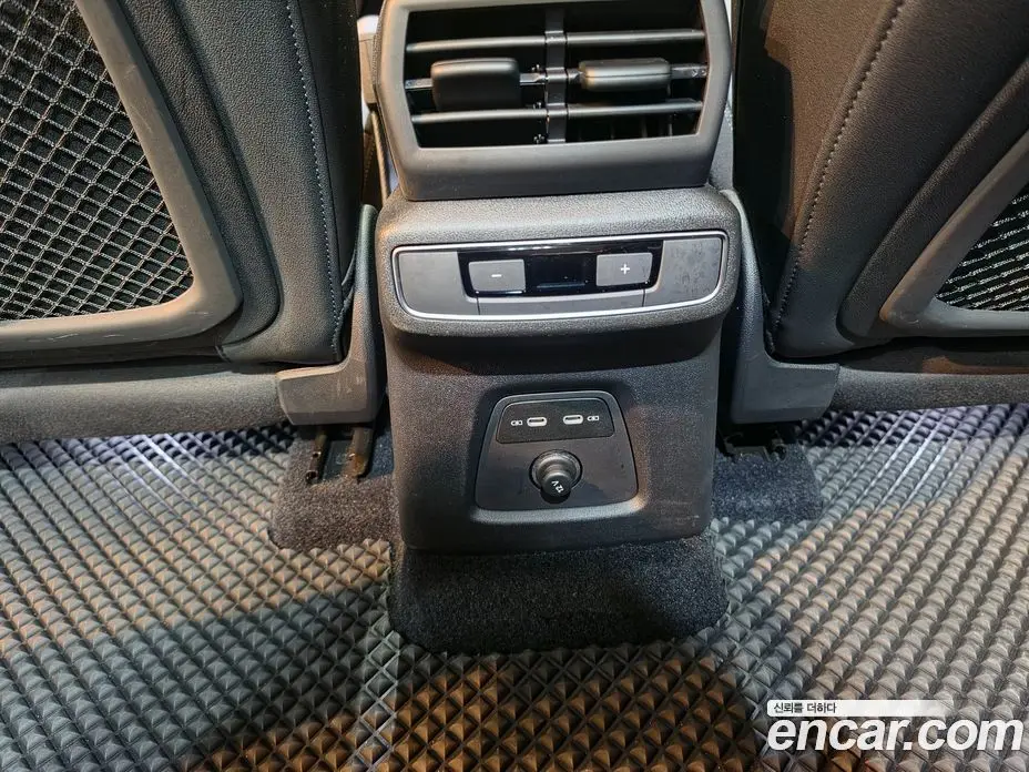 Audi Q4 e-tron 2023 0.2 автомат (гидро), фото 15