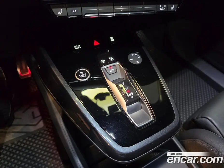 Audi Q4 e-tron 2023 0.2 автомат (гидро), фото 9