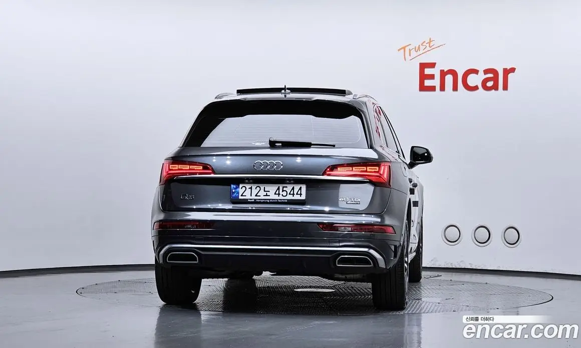 Audi Q5 2023 2.0 автомат (гидро), фото 4