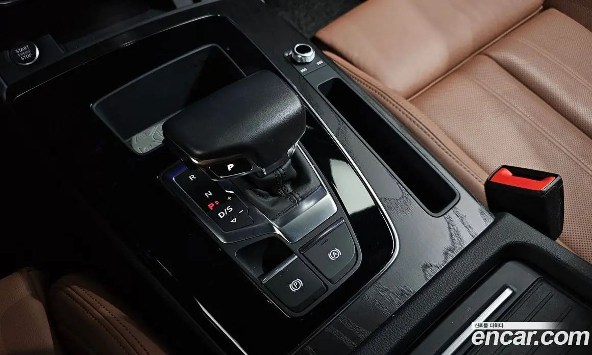 Audi Q5 2023 2.0 автомат (гидро), фото 9