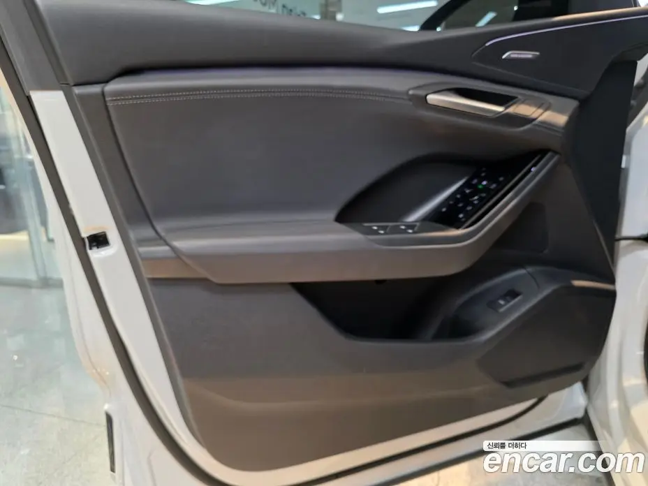 Audi Q6 e-tron 2025 автомат (гидро), фото 18