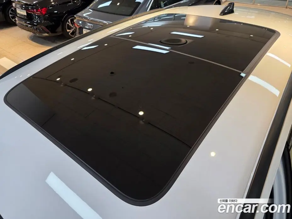 Audi Q6 e-tron 2025 автомат (гидро), фото 19
