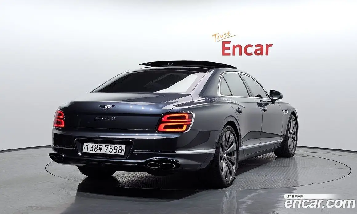 Bentley Flying Spur 2021 4.0 автомат (гидро), фото 2 Bentley Flying Spur 2021 4.0 автомат (гидро), фото 2