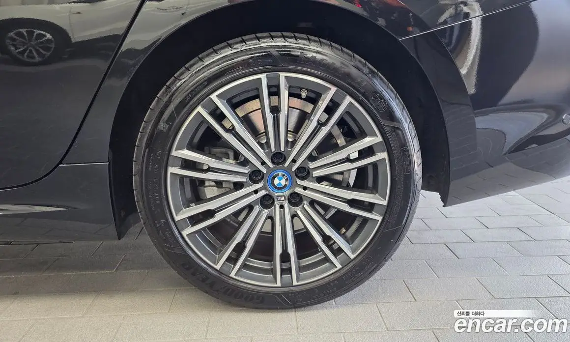 BMW 3 серия 2022 2.0 автомат (гидро), фото 7
