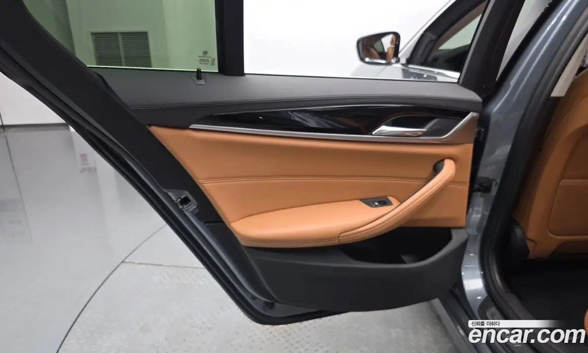 BMW 5 серия 2020 2.0 автомат (гидро), фото 14