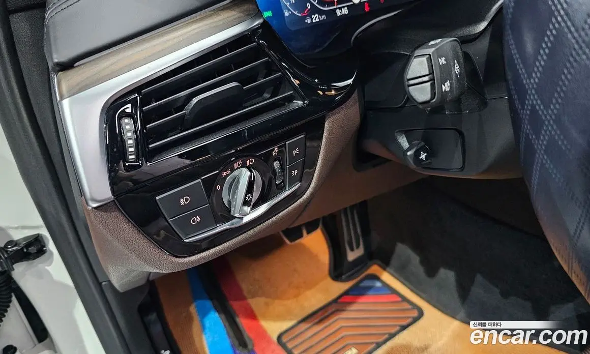 BMW 5 серия 2020 2.0 автомат (гидро), фото 25
