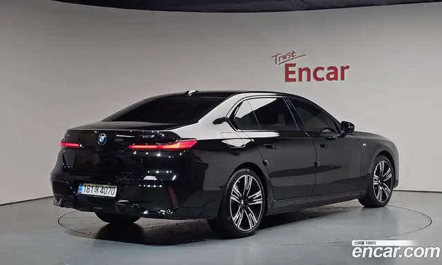 BMW 7 серия, 2024, 20 321 км