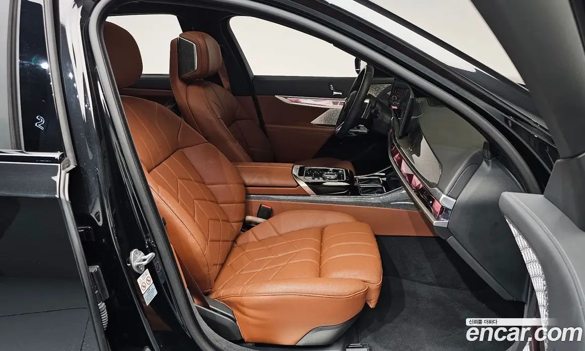 BMW 7 серия 2024 3.0 автомат (гидро), фото 15