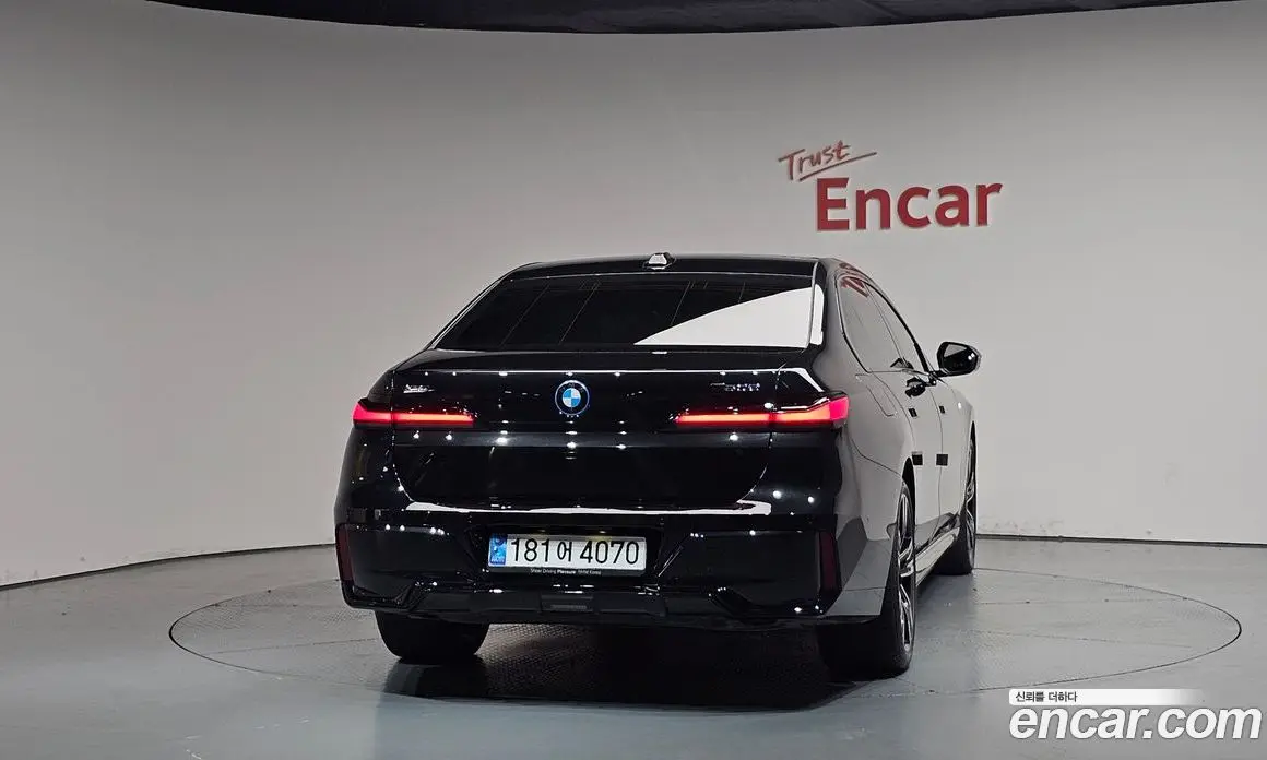 BMW 7 серия 2024 3.0 автомат (гидро), фото 3