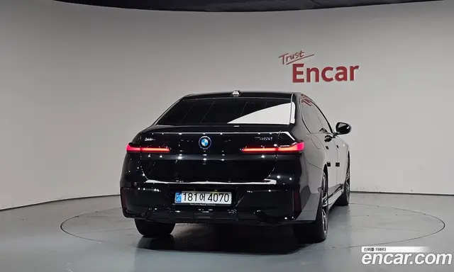 BMW 7 серия 2024 3.0 автомат (гидро), миниатюра 3