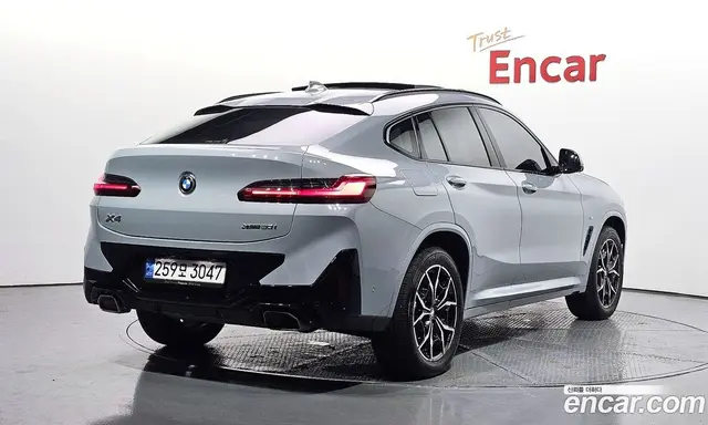 BMW X4 2024 2.0 автомат (гидро), миниатюра 2