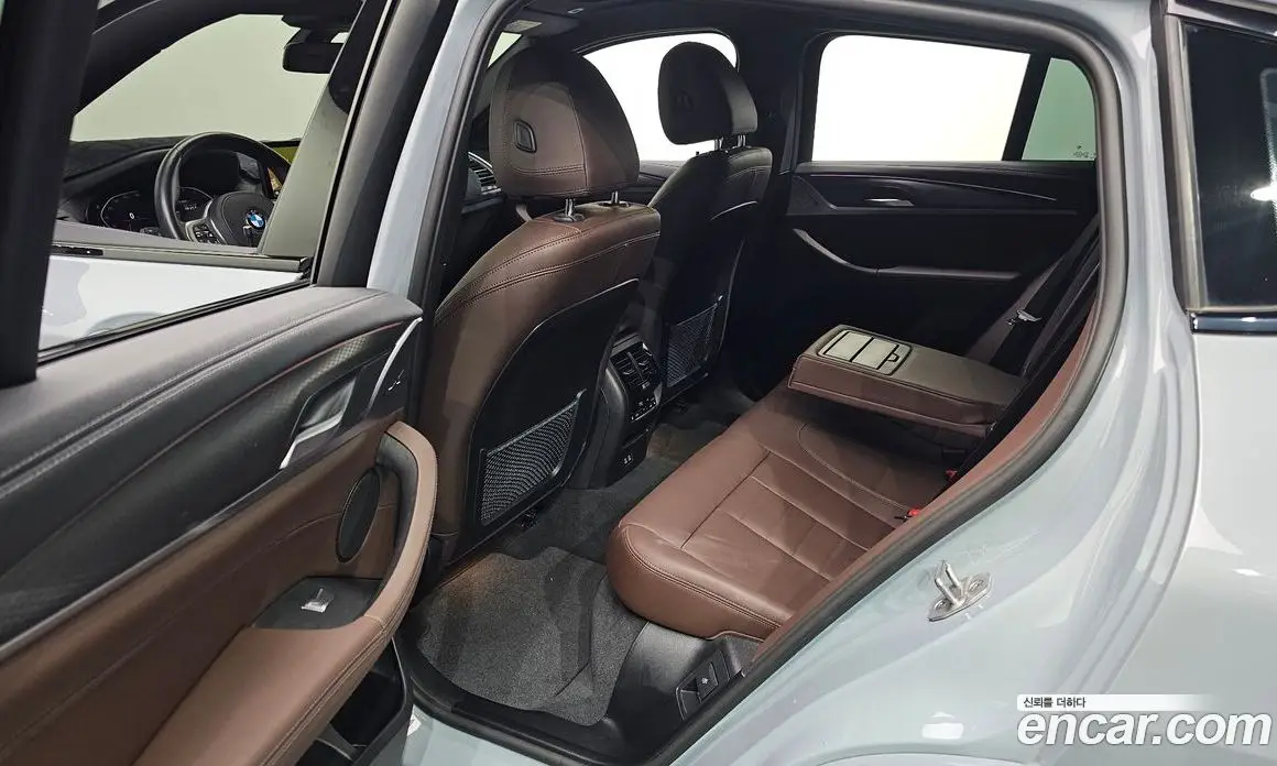 BMW X4 2024 2.0 автомат (гидро), фото 18