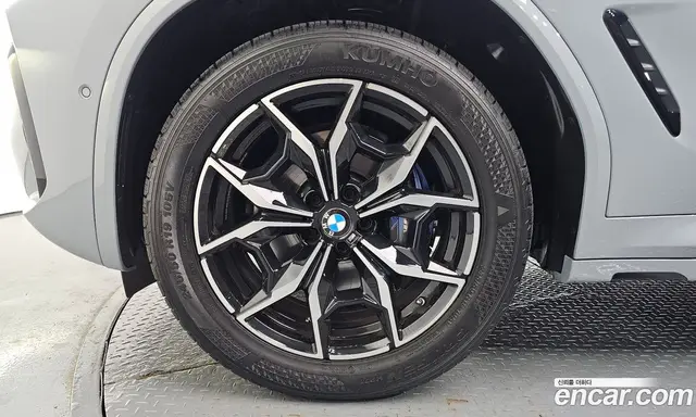 BMW X4 2024 2.0 автомат (гидро), миниатюра 5