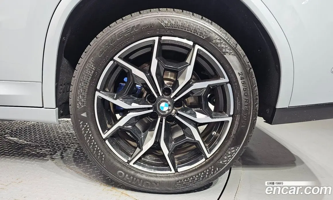 BMW X4 2024 2.0 автомат (гидро), фото 7