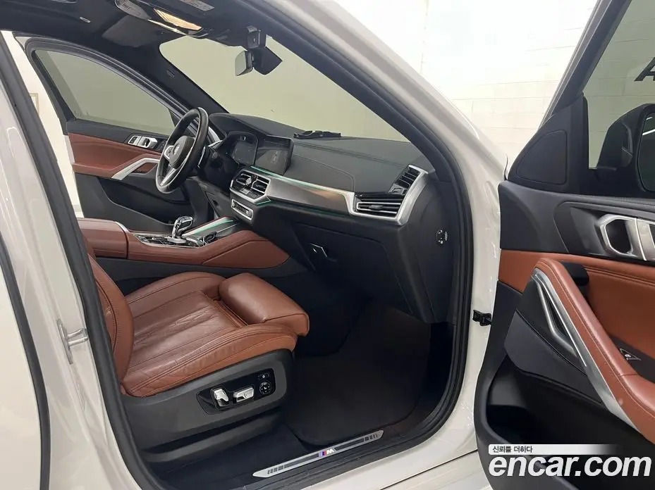 BMW X6 2022 3.0 автомат (гидро), фото 15