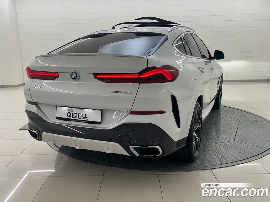 BMW X6 2022 3.0 автомат (гидро), фото 3