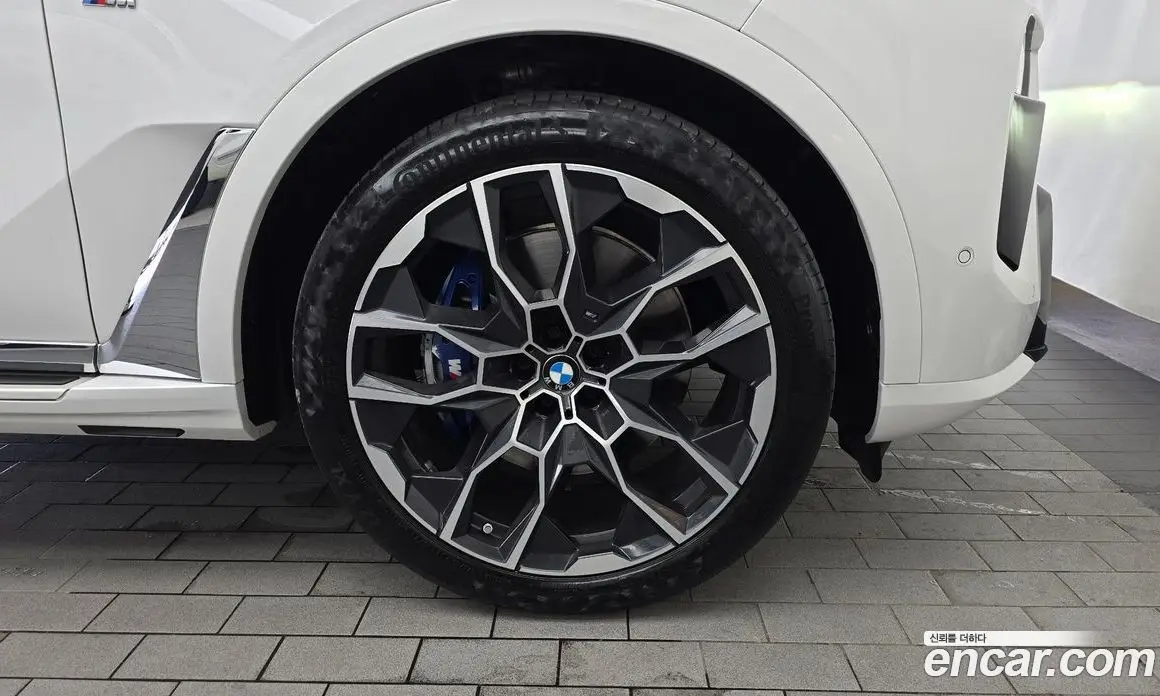 BMW X7 2023 3.0 автомат (гидро), фото 7
