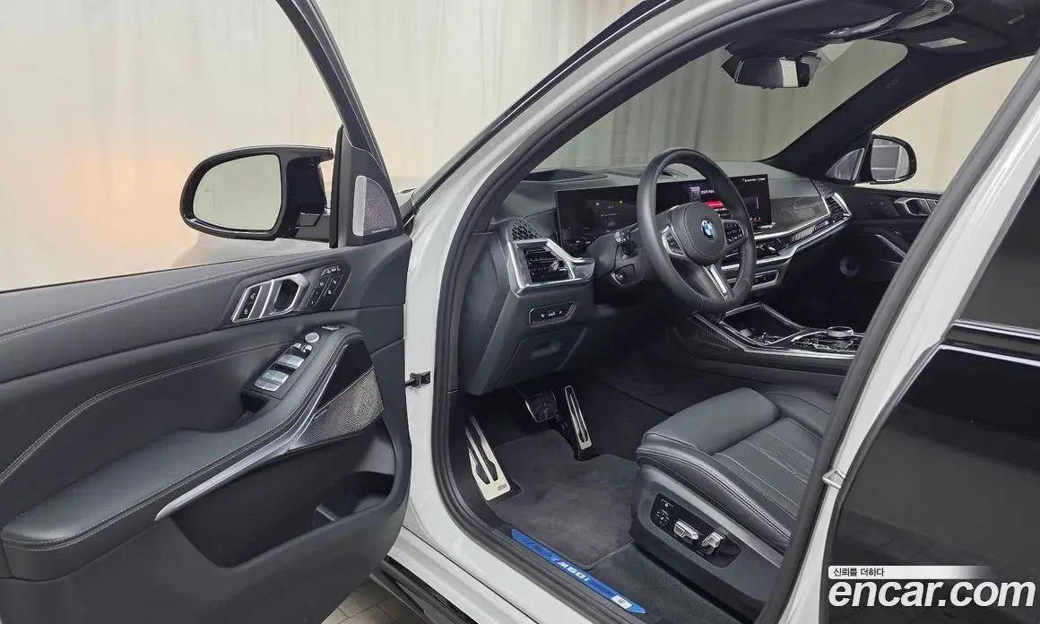 BMW X7 2025 4.4 автомат (гидро), фото 13