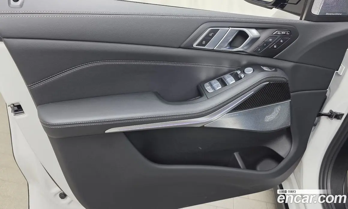 BMW X7 2025 4.4 автомат (гидро), фото 14