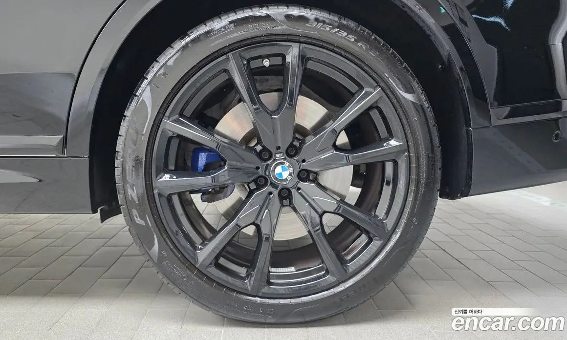 BMW X7 2025 4.4 автомат (гидро), фото 7