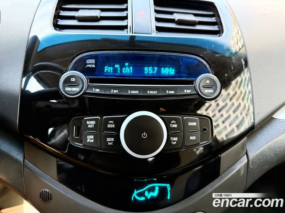 Chevrolet Spark 2012 1.0 автомат (гидро), фото 15