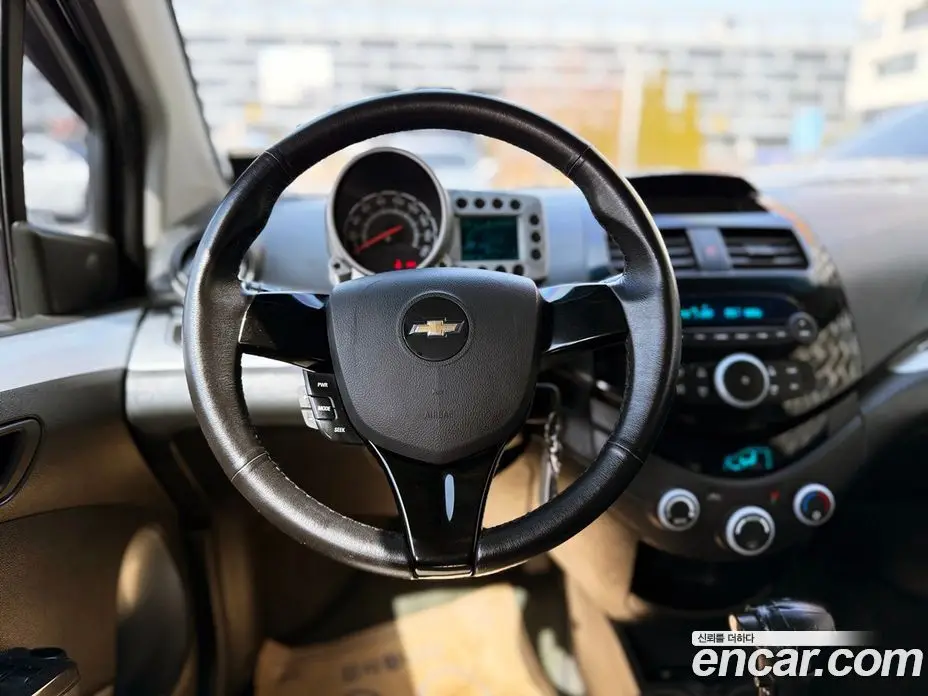 Chevrolet Spark 2012 1.0 автомат (гидро), фото 6