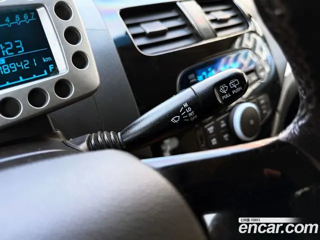 Chevrolet Spark 2012 1.0 автомат (гидро), миниатюра 9