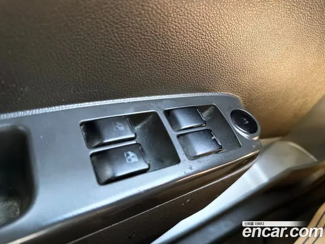 Chevrolet Spark 2012 1.0 автомат (гидро), миниатюра 10