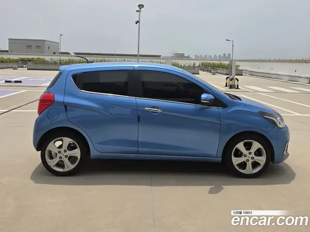 Chevrolet Spark 2015 1.0 автомат (гидро), миниатюра 4