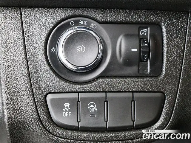 Chevrolet Spark 2018 1.0 автомат (гидро), миниатюра 12