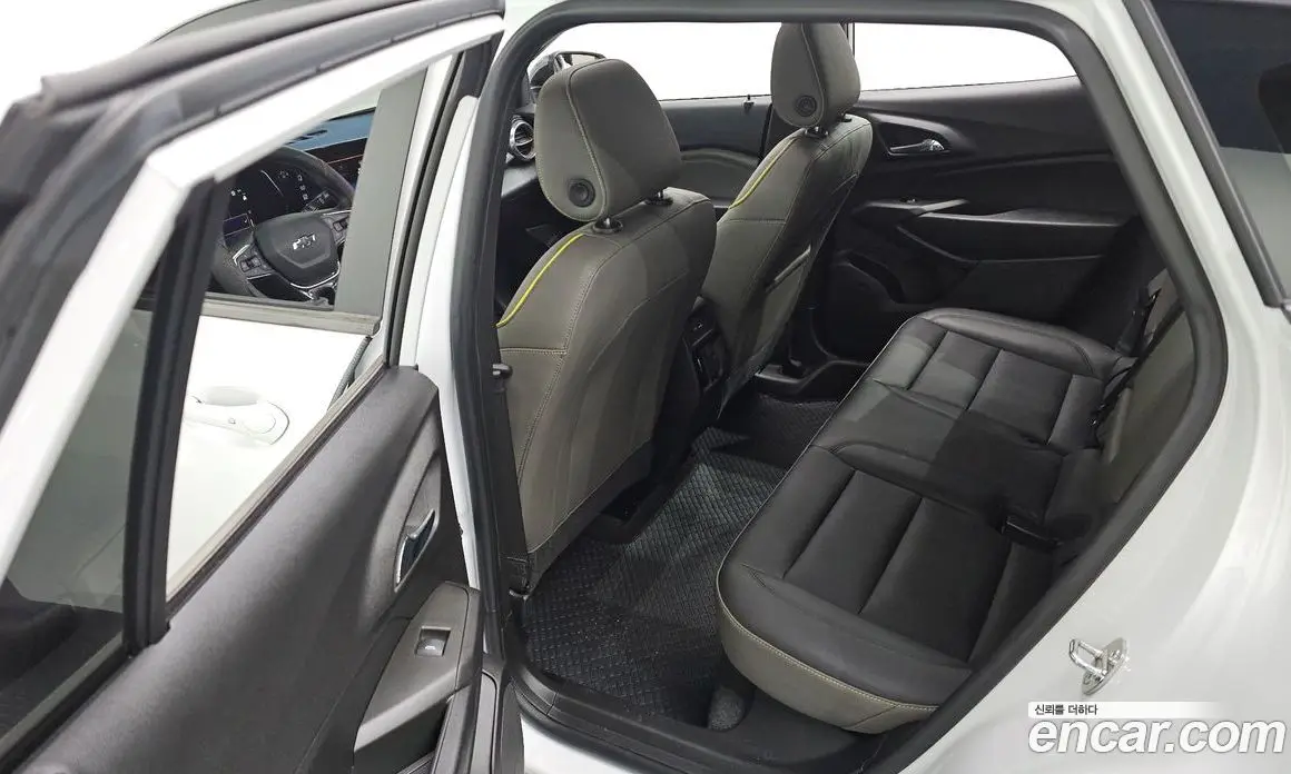 Chevrolet Trax 2024 1.2 автомат (гидро), фото 16