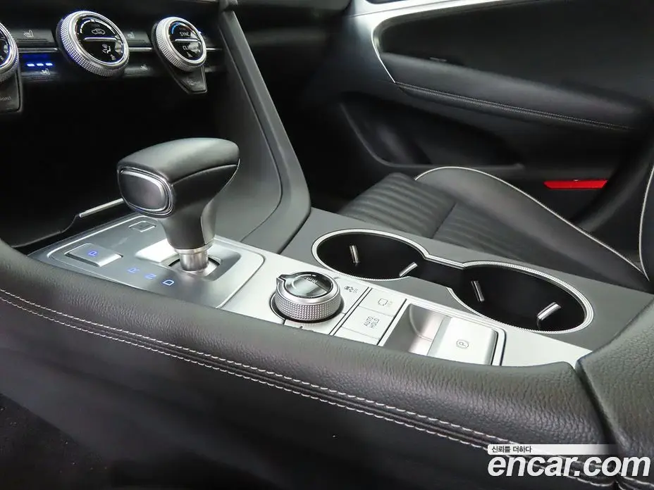 Genesis G70 2019 2.2 автомат (гидро), фото 11