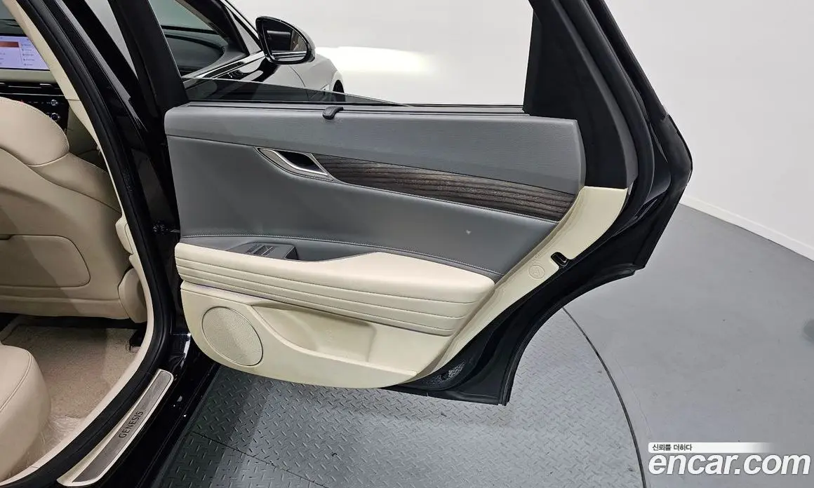 Genesis G80 2025 2.5 автомат (гидро), фото 15