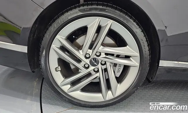 Genesis G80 2025 2.5 автомат (гидро), миниатюра 5