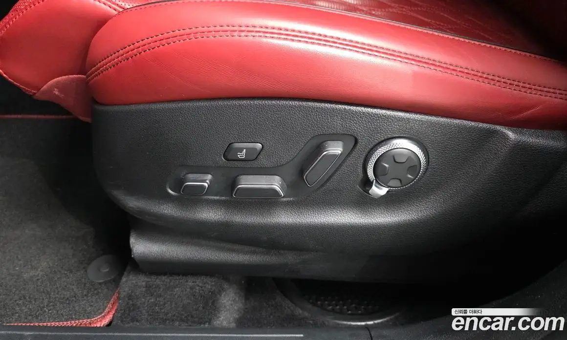 Genesis GV70 2022 3.5 автомат (гидро), фото 26