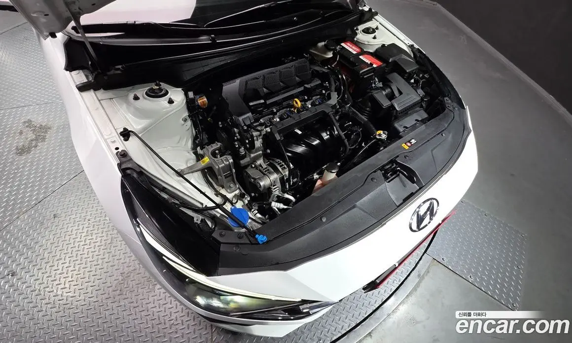 Hyundai Avante 2020 1.6 автомат (гидро), фото 6