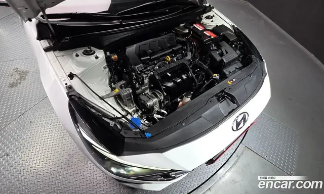 Hyundai Avante 2020 1.6 автомат (гидро), миниатюра 6